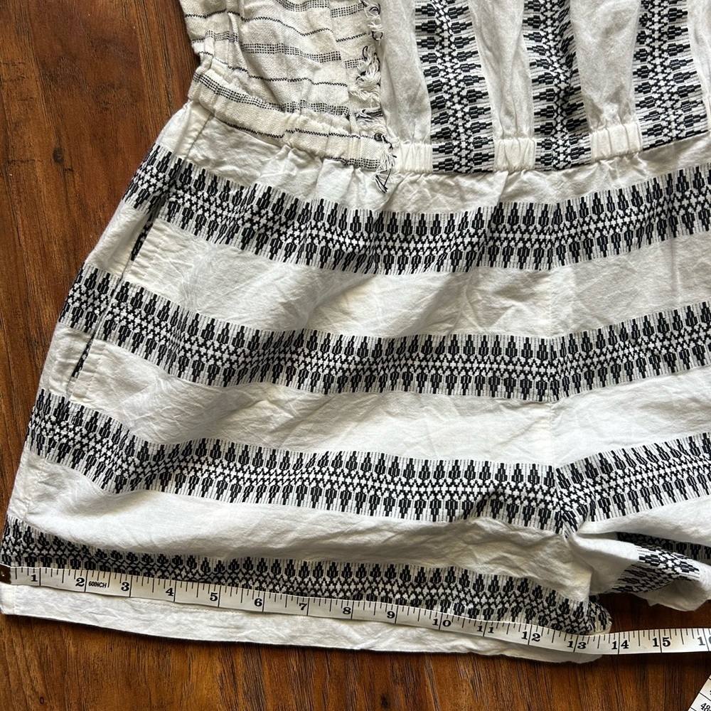 The Impeccable Pig Women’s Size Large Black and White Romper - Picture 6 of 11